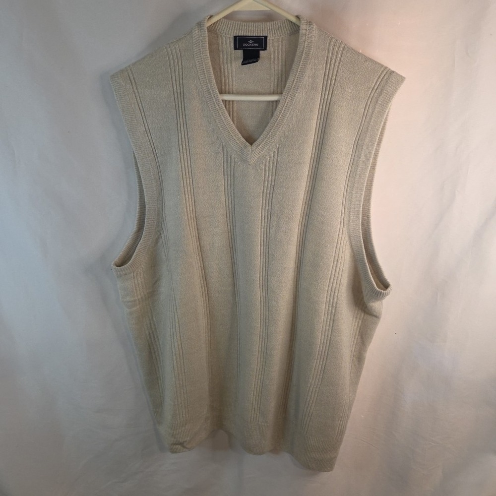 Dockers Sweater Vest Mens Extra Large XL Beige Lightweight V Neck Soft Preppy‎